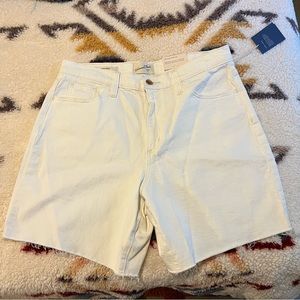 ✨NWT UNIVERSAL THREAD DENIM SHORTS✨